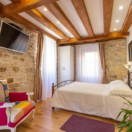 Studios Aurelia Palace Спліт Номер фото