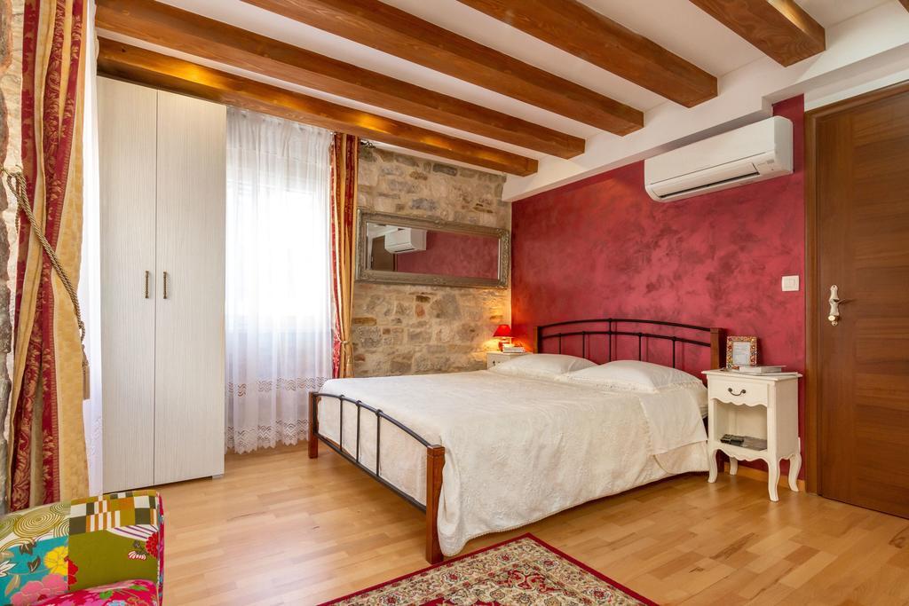 Studios Aurelia Palace Спліт Номер фото